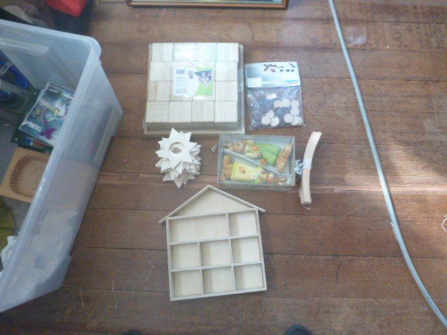 Kit bricolage: Holzbastelartikel – Usato da Neu St. Johann venduto da Isputnik