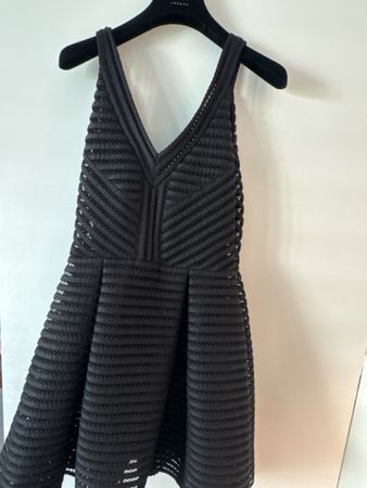 Kleid schwarz Marke Maje Grösse 3 guter Zustand