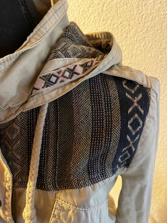 Vestes: Trendige Übergangsjacke mit Kapuze, Grösse S/36 – D'occasion à Langenthal par mar_7z55 3