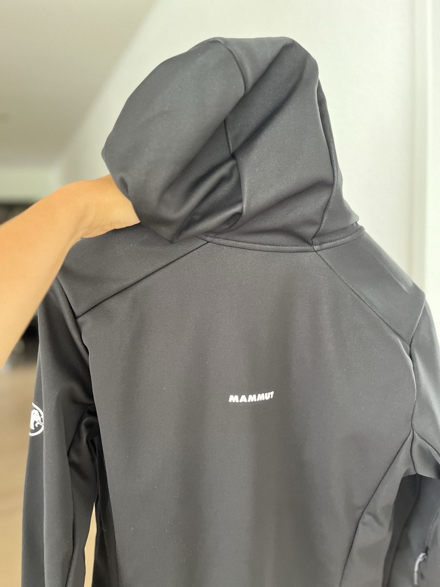 Mammut Giacche: Mammut Ultimate Softshell Jacke mit Kapuze schwarz Grösse M – Usato da Fiesch venduto da Chloe09 4