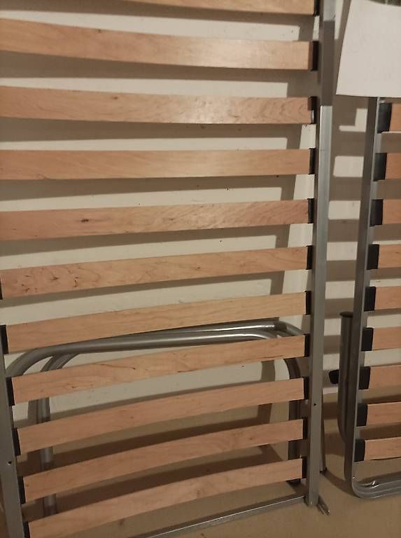 Betten:  lit simple 90x200cm – Gebraucht aus Fribourg von tit_5dnr
