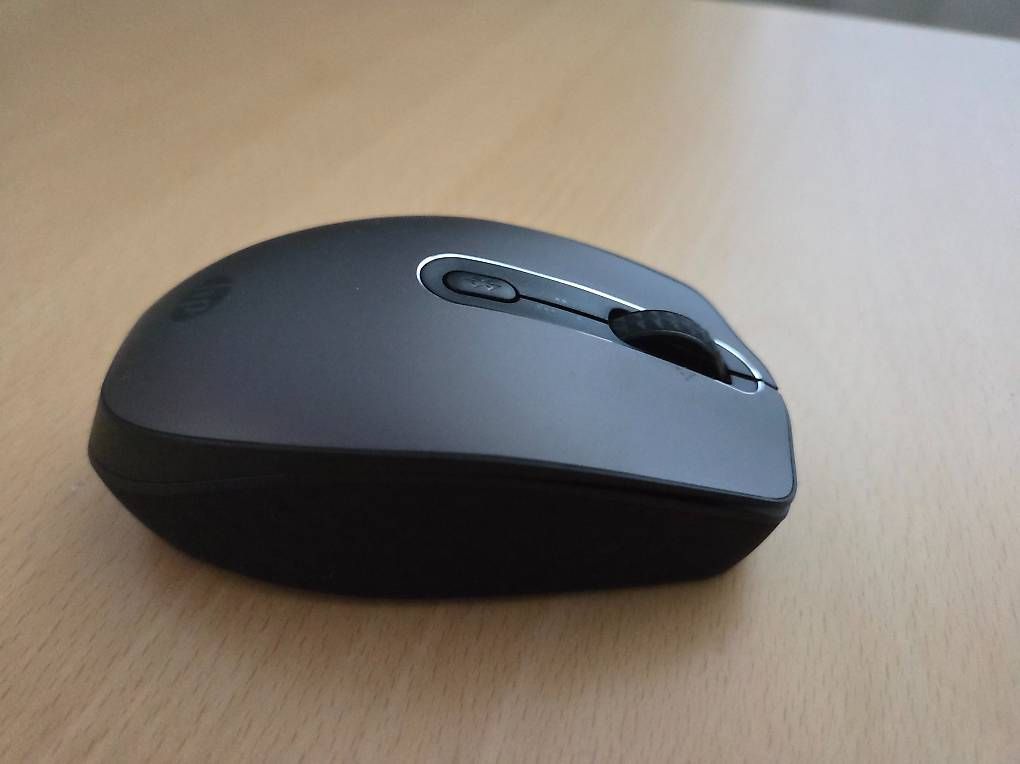 Hewlett Packard Maus: HP 695 Rechargeable Wireless Mouse – Neu (gemäss Beschreibung) aus Ennetbürgen von Riwemogmbh 1