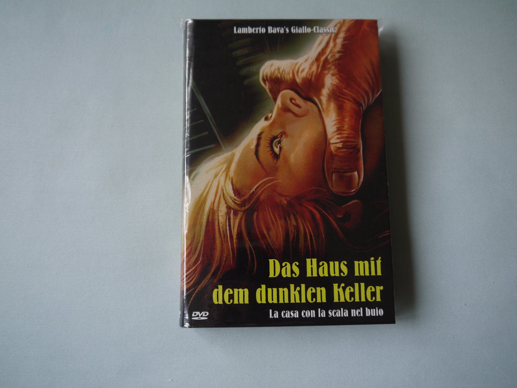 Tutti i DVDs: Das Haus mit dunklen Keller - grosse Hartbox – Usato da Hagendorn venduto da Blaf