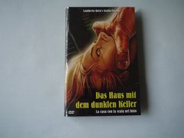 Das Haus mit dunklen Keller - grosse Hartbox