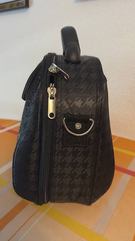 Custodie per cosmetici: Kosmetiktasche Reisetasche – Usato da Rüthi (Rheintal) venduto da ine_98z7 1