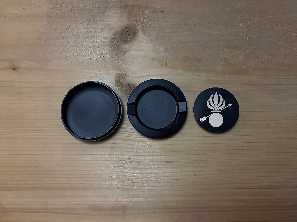 Tabak: Snusdose Grenadier – Gebraucht aus Rickenbach ZH von Pumba_500 1