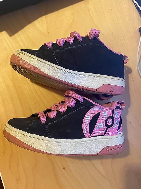 Inline-Skating & Rollschuhe: Heelys Gr. 33.5 – Gebraucht aus Unteriberg von Pinkie1986 2
