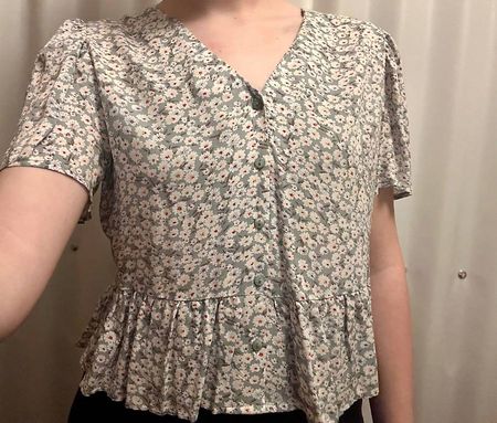 Süsse geblümte Bluse Gr M/38