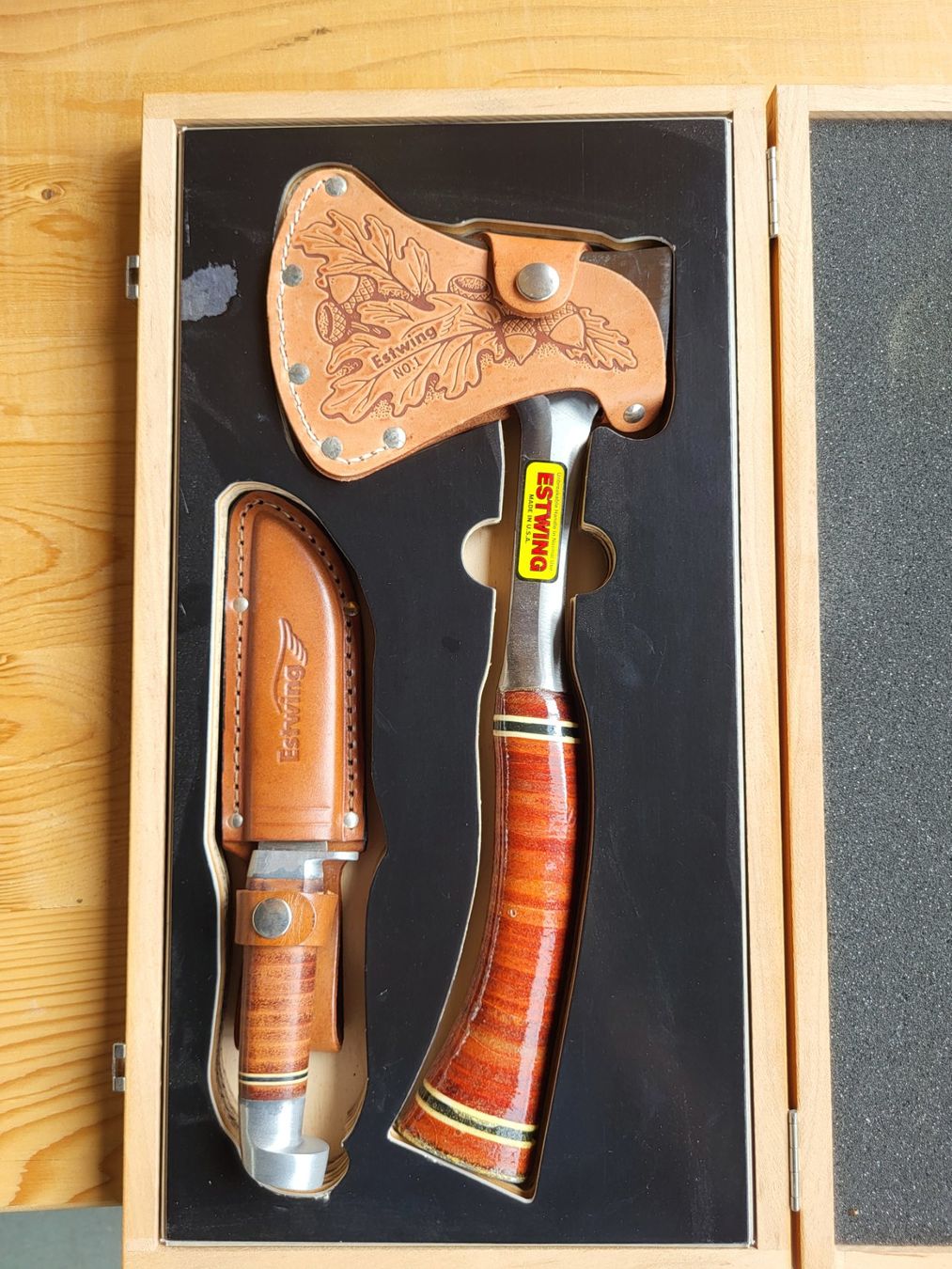 Zubehör: Estwing Axt/Messer Kombi Set – Neu (gemäss Beschreibung) aus Diessenhofen von Osio