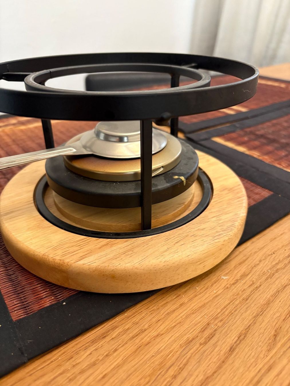 Elettrodomestici da cucina: Fondue-Rechaud, Untersatz massiv Holz – Usato da Lausen venduto da Zotty1 1