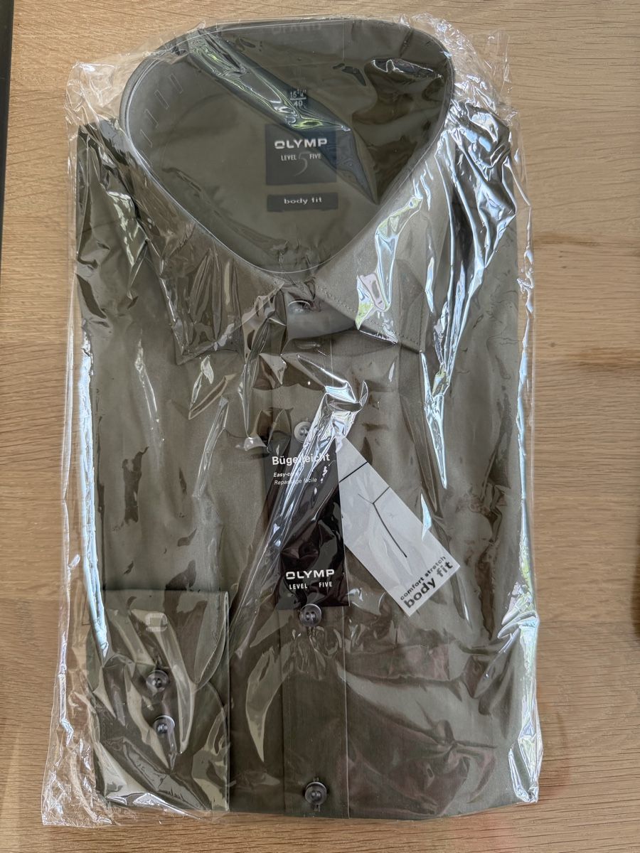 Camicie: Herren Hemd OLYMP body fit Grösse 40 – Nuovo e nell'imballaggio originale da Oberhofen TG venduto da Solano84