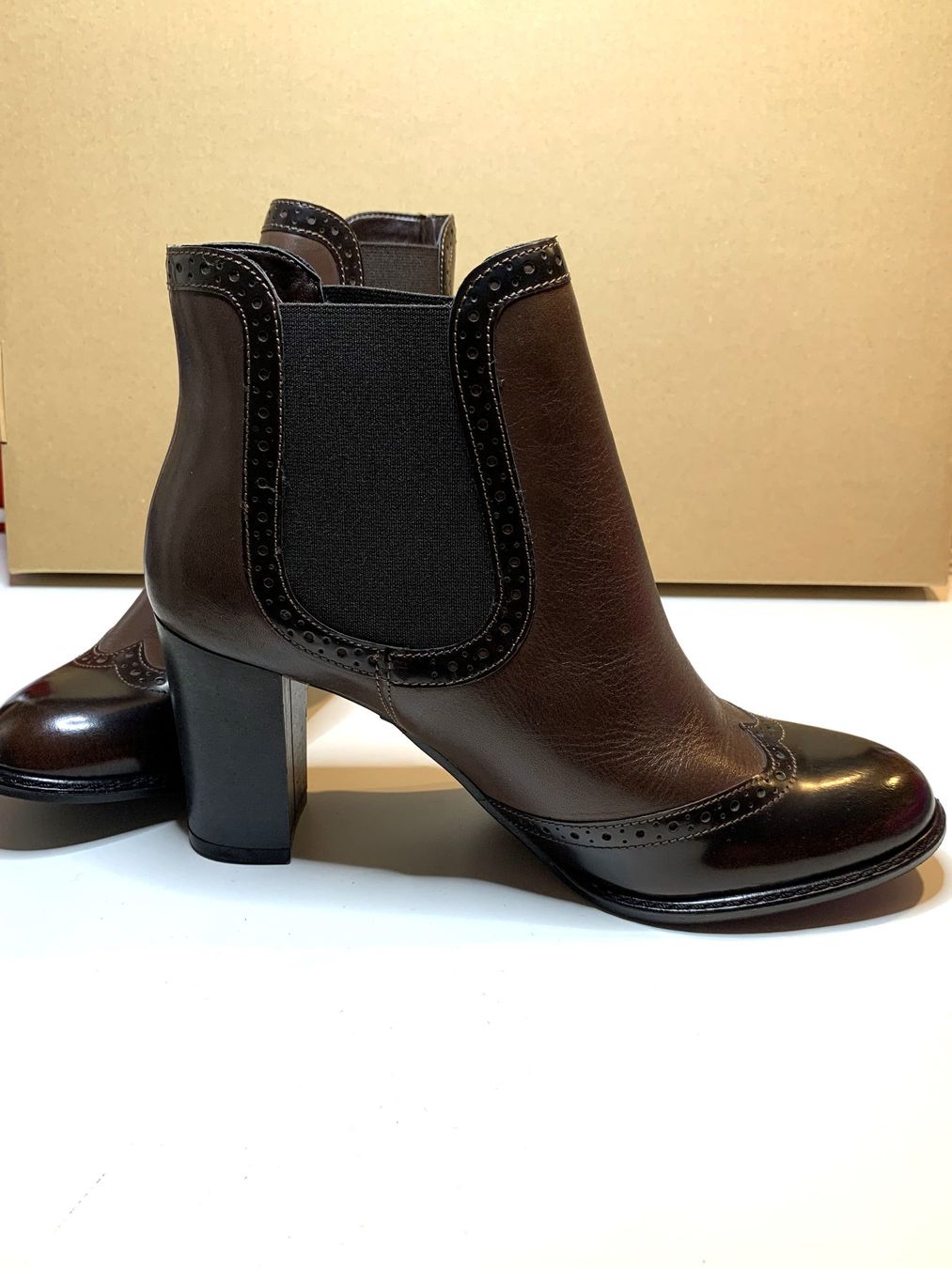Scarpe da donna: Echt-Leder-Stiefeletten Gr. 40 – Nuovo e nell'imballaggio originale da Wetzikon ZH venduto da EvisStore 2