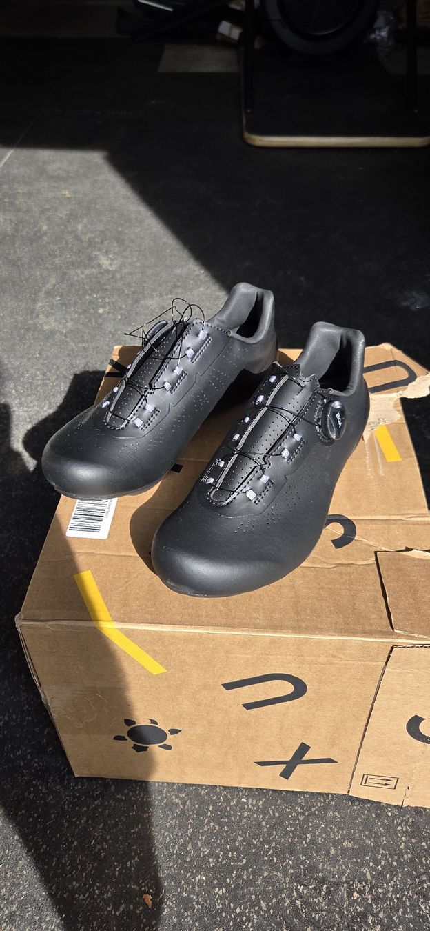 Giro Herrenschuhe: Giro Cadet II – Neu (gemäss Beschreibung) aus Alpnachstad von blackfly_