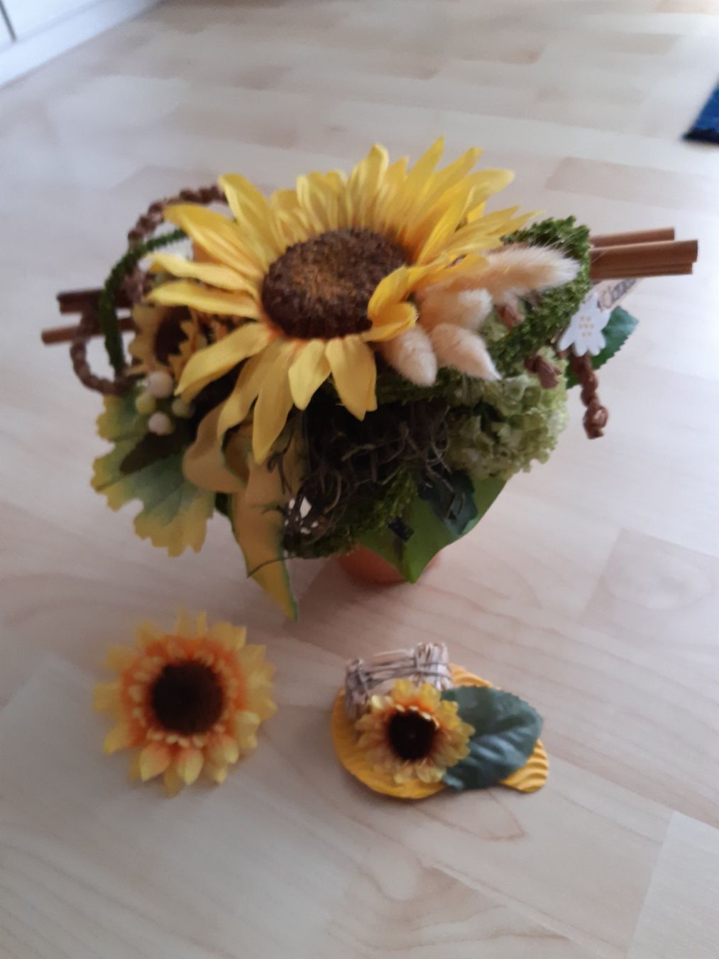 Pflanzen & Samen: Kunstblume Sonnenblumenstrauss 🌻 – Neu (gemäss Beschreibung) aus Altenrhein von theresia11