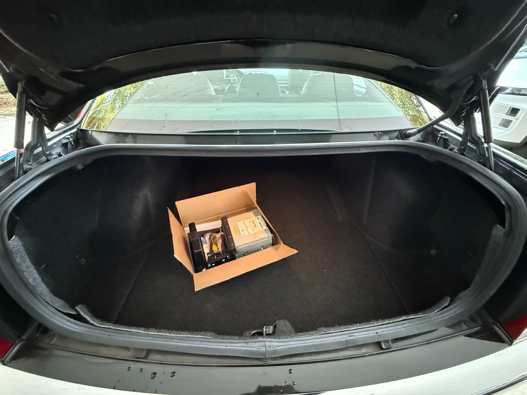 Chrysler Automobili: Chrysler 300 C – Usato da Geroldswil venduto da garagekleinag 8