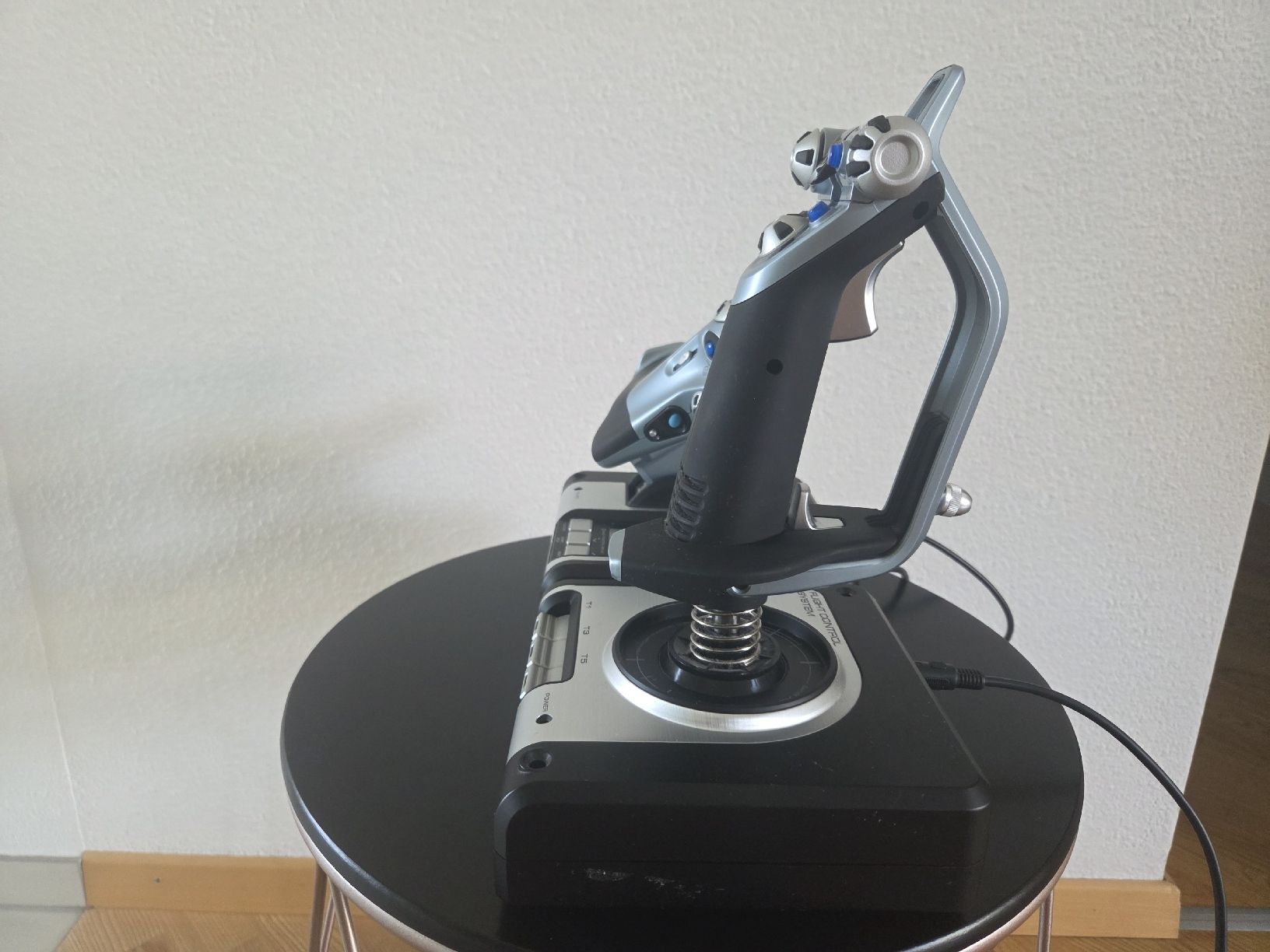 Saitek Controller: Saitek X52 Pro Flight Control System Joystick + Schubregler – Gebraucht aus Ebikon von severin.froehlich 2