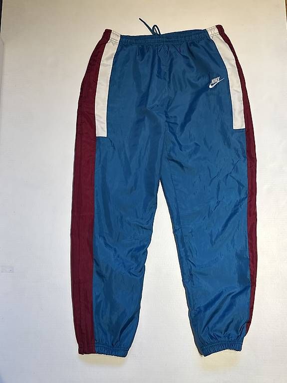 Pantaloni: Nike Vintage Trackpants – Usato da Biel/Bienne venduto da xav_8d66