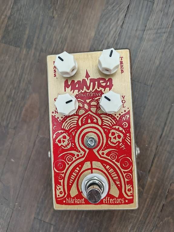 Strumenti musicali: Mantra overdrive – Usato da Biel/Bienne venduto da Djai