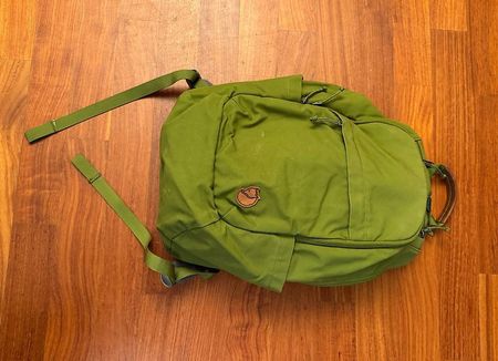 Fjällräven RÄVEN Tagesrucksack (20L), grün