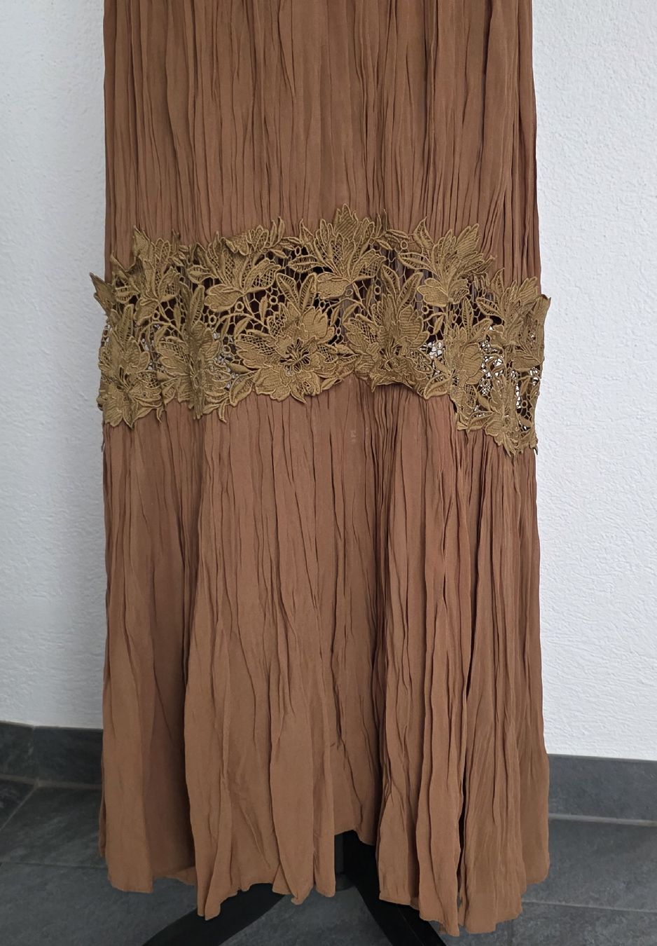 Zara Vestiti: Zara Sommerkleid mit Spitze, Grösse M, mit etichette – Nuovo (secondo la descrizione) da Rheinsulz venduto da Gilea 2
