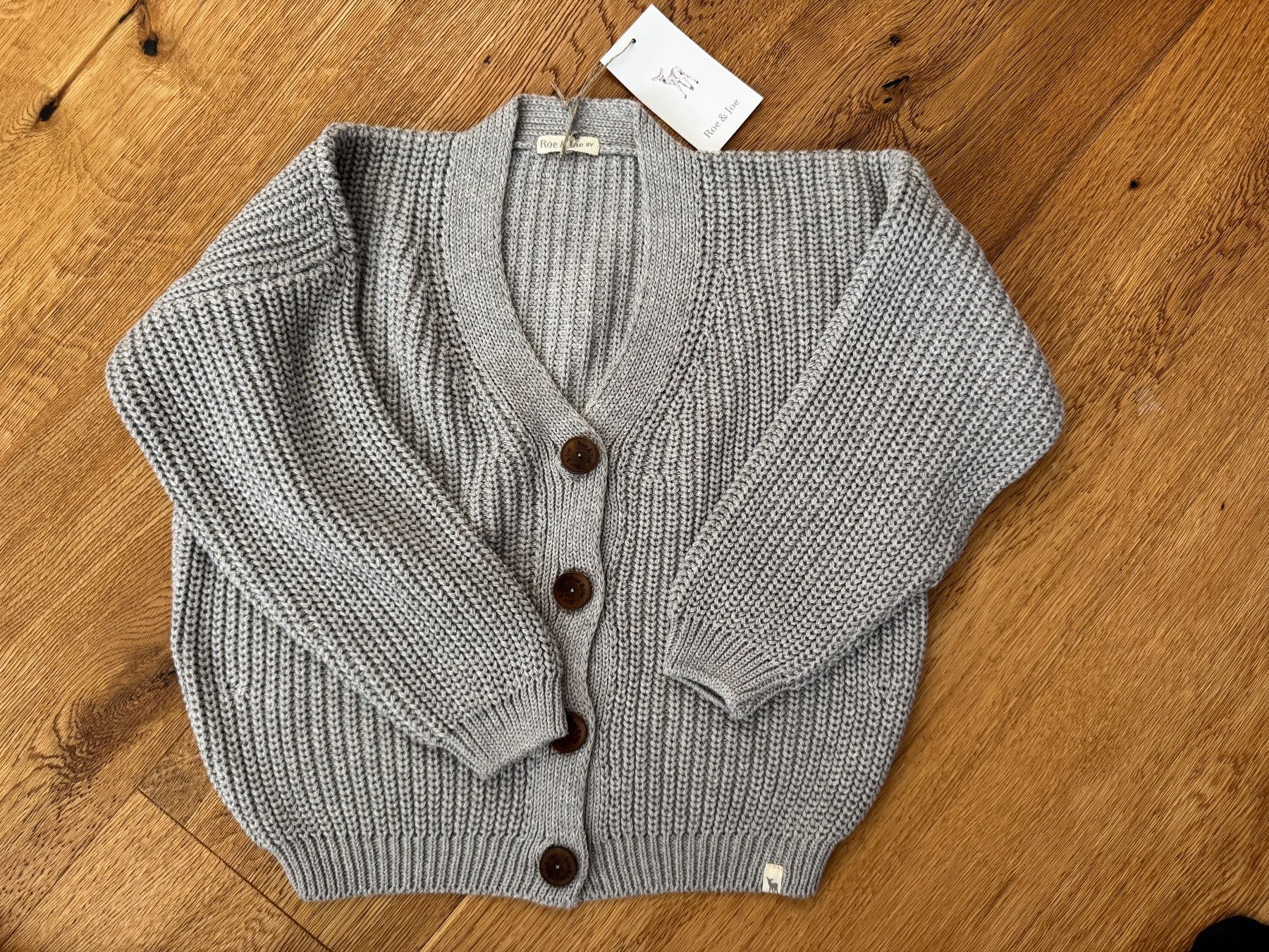 Maglioni & Felpe: Neu Roe&Joe Cardigan Gr. 6Y – Nuovo e nell'imballaggio originale da Balgach venduto da zreredein 1