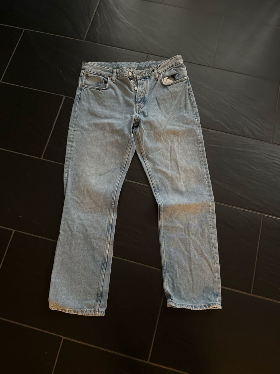 Zara Jeans: Zara Straight Leg Jeans Gr. 44 – Usato da Bassersdorf venduto da Bryan-00