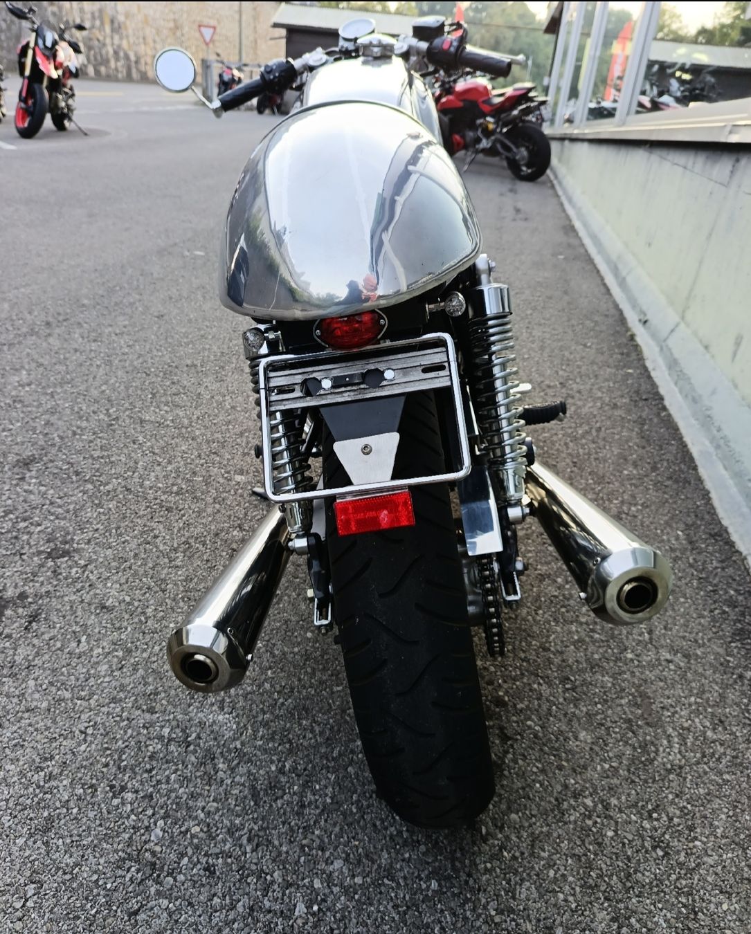 Triumph Route: Triumph Bonneville cafe racer – D'occasion à Delémont par lolit 2