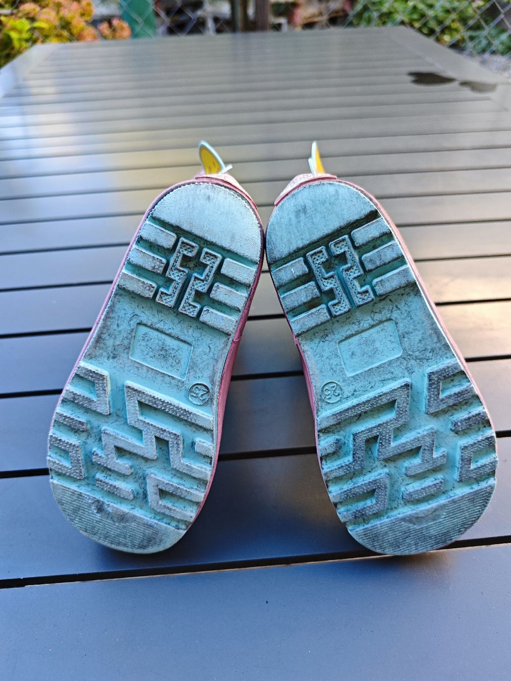 Scarpe per ragazzi: 2x Gummistiefel Gr 25 – Usato da Winterthur venduto da Shorna 3