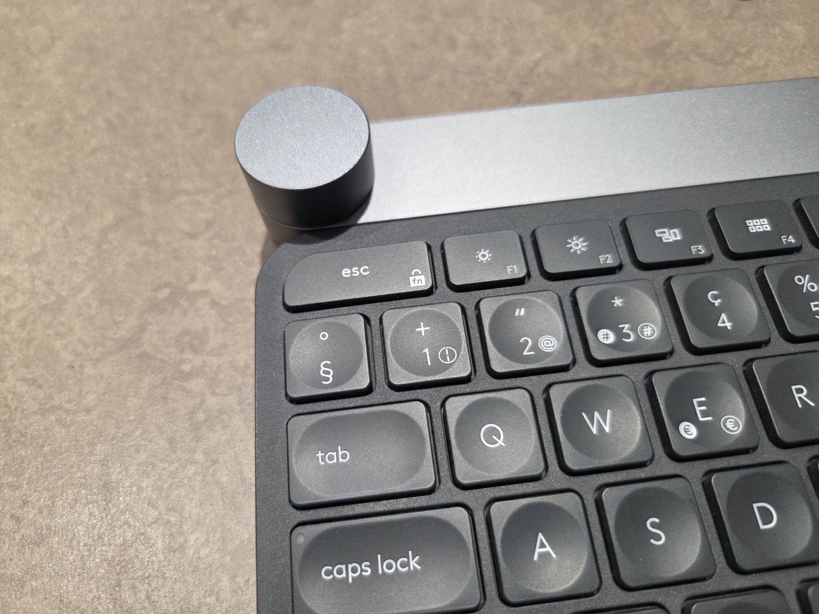 Logitech Tastiere: Logitech Craft Wireless Keyboard (CH-Layout) – Bluetooth – Usato da Zug venduto da olx_5shp