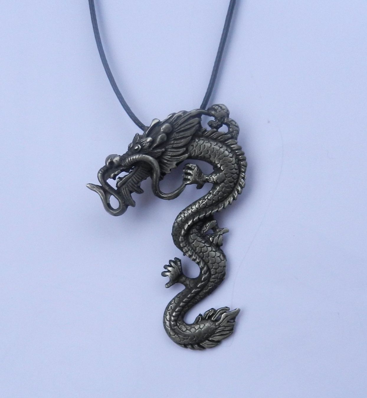 Catenine: Drachen Anhänger Halskette, Modeschmuck, – Nuovo (secondo la descrizione) da Zürich venduto da hpr_3029