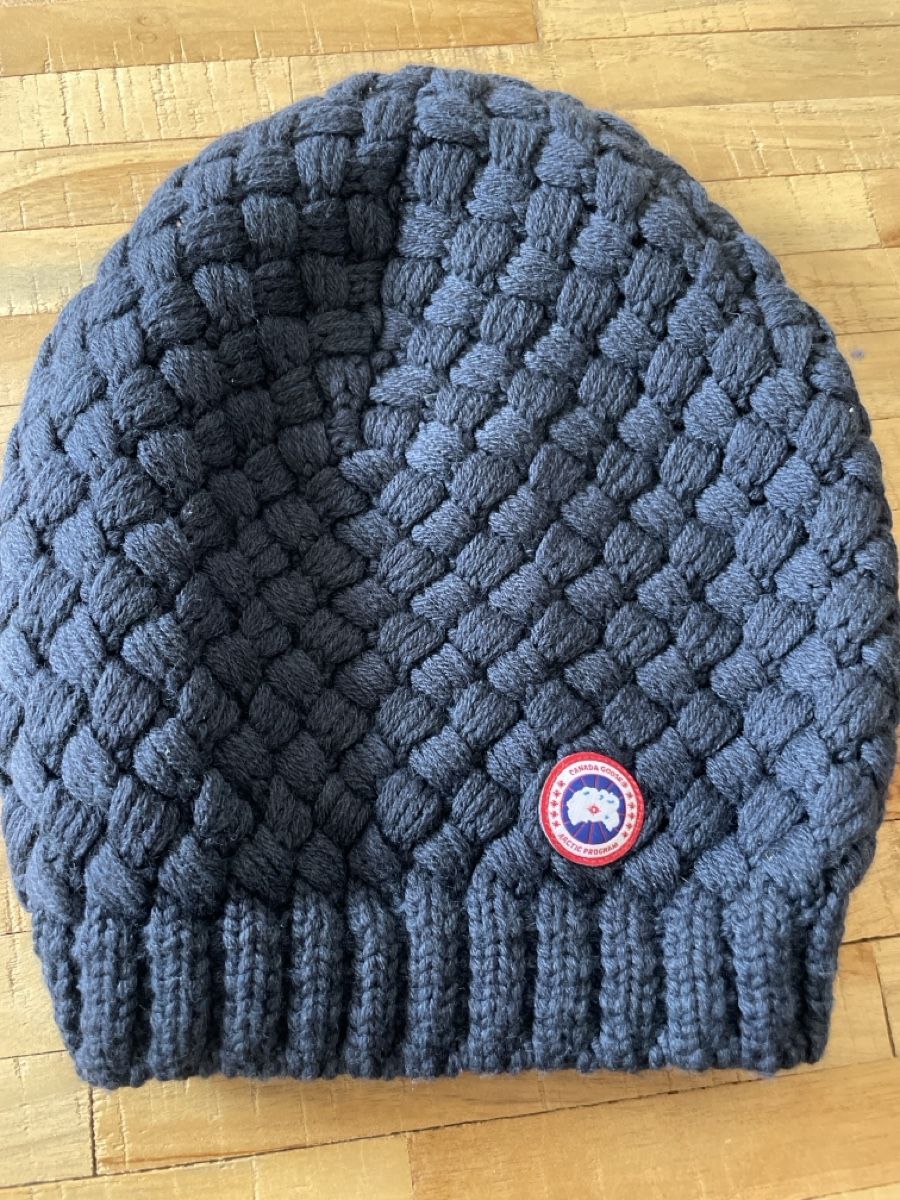 Canada Goose Hüte, Mützen & Caps: Canada Goose blue beanie – Neu (gemäss Beschreibung) aus Zürich von deb_j5d7