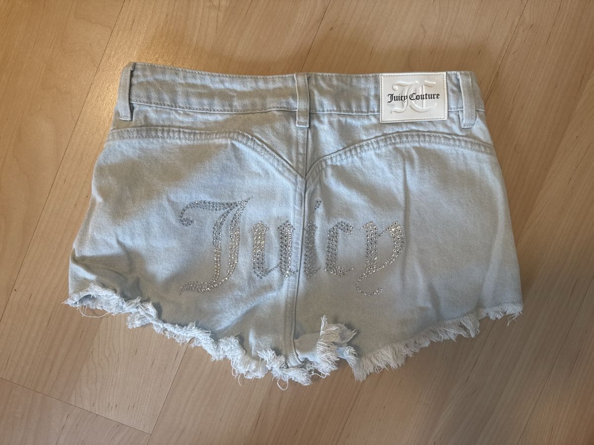 Juicy Couture Pantaloni: Hot pants S Juicy couture – Usato da Kloten venduto da vaanidalea