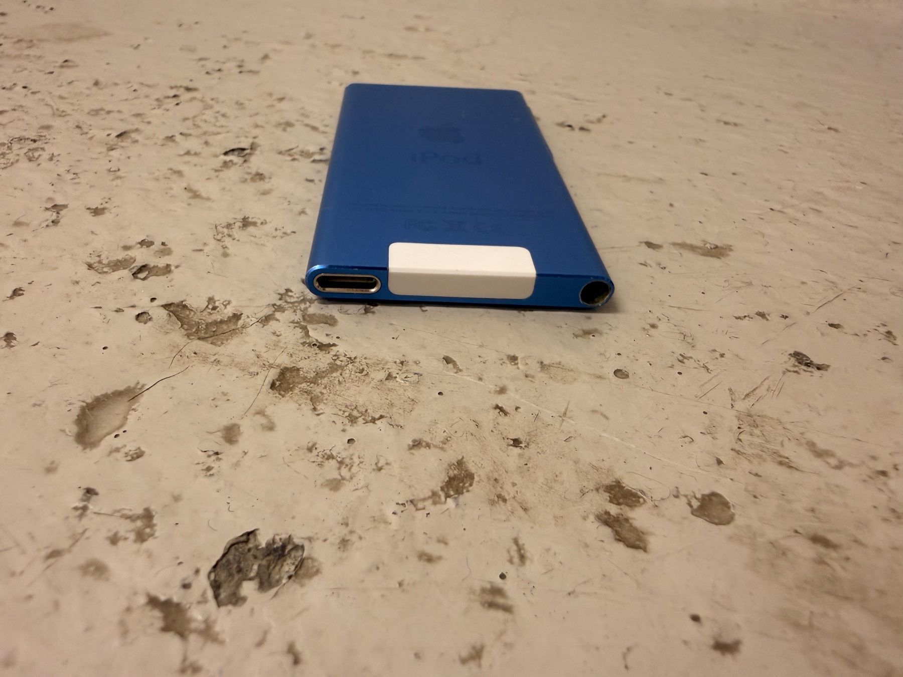 Apple Lecteur media portable: Apple iPod Nano 7. Generation blau – Défectueux à Zürich par Cleo234 3