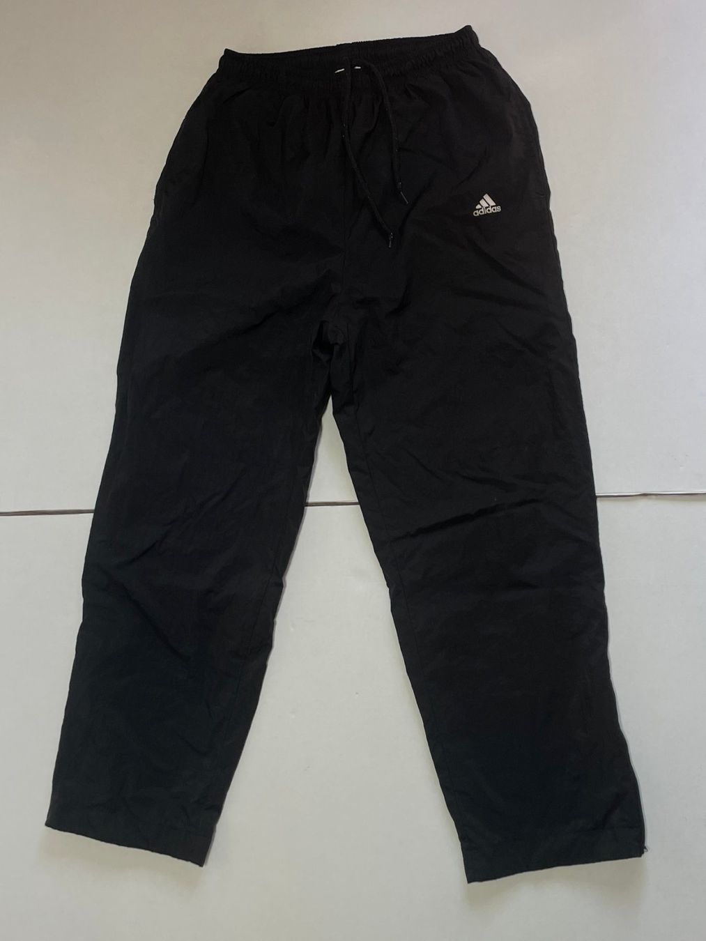 Adidas Pantaloni: Vintage Y2K adidas hose gr.S – Usato da Zürich venduto da le_souk