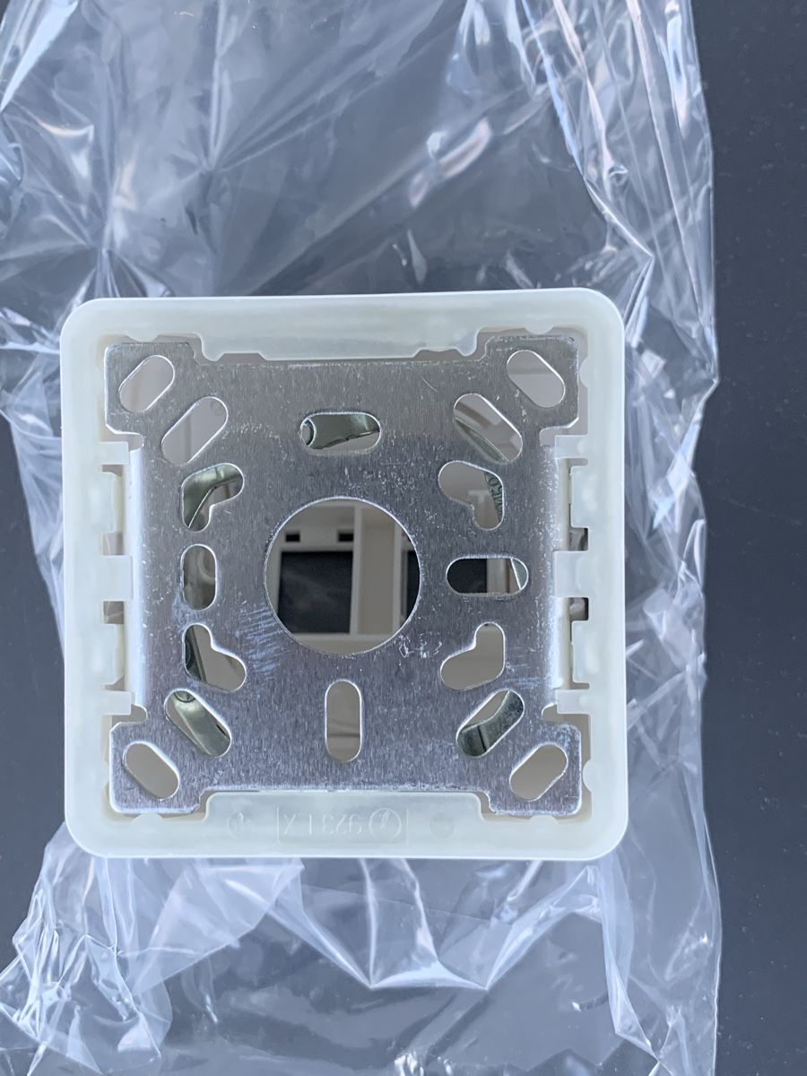 Feller Spine: EDIZIO Montageset Rj45 – Nuovo e nell'imballaggio originale da Staufen venduto da Bilancia06 1