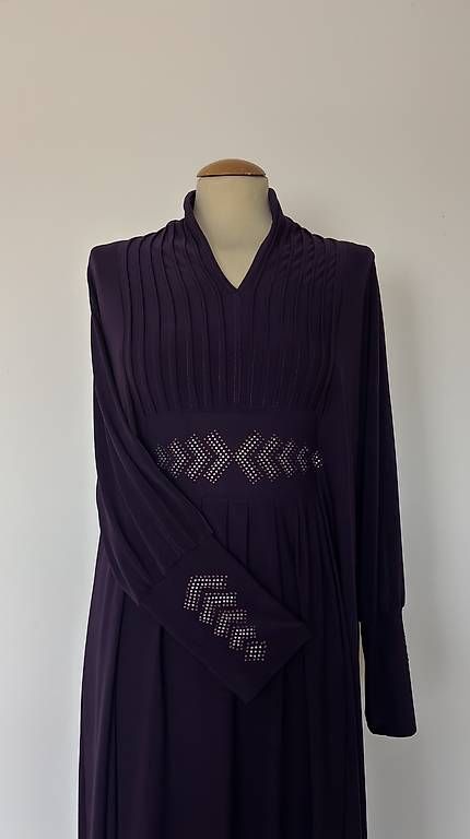 Vestiti: Kleid/Abaya violett gr. S/M – Usato da Basel venduto da ukhtyy 1
