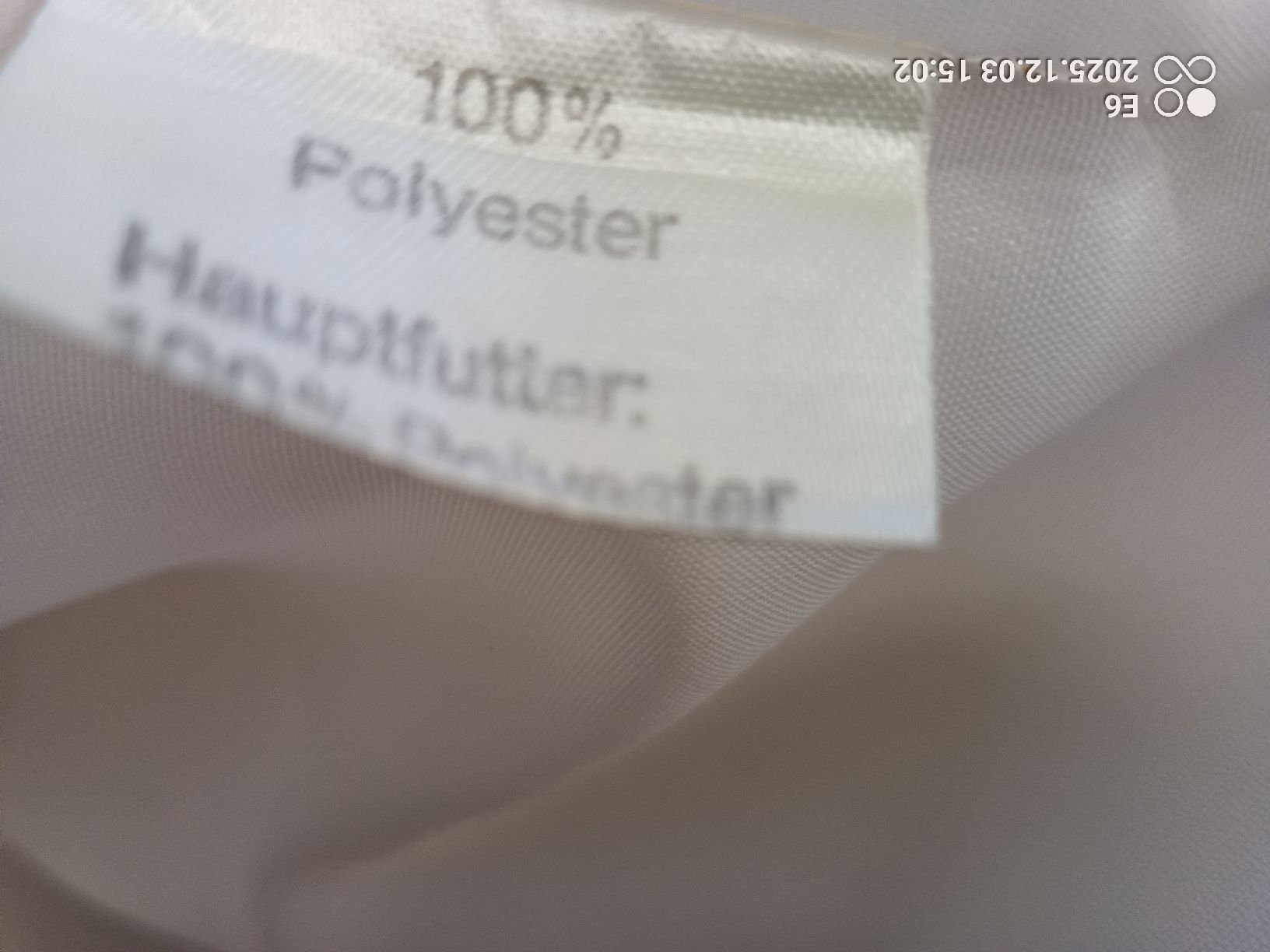 Jacken: Pflegeleichter beiger Blazer – Gebraucht aus Zürich von Mitzi6 6