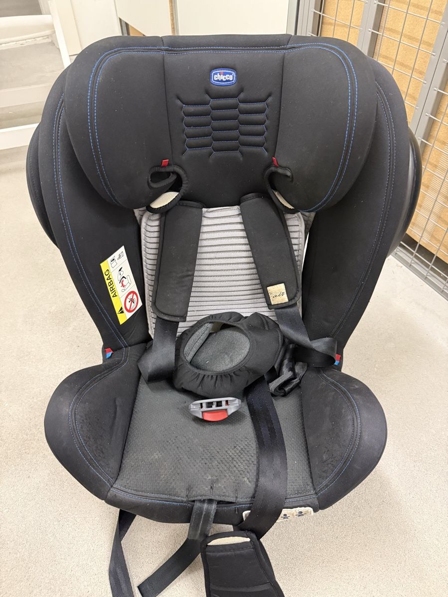 Chicco Auto-Kindersitze: Chicco Kindersitz schwarz  – Gebraucht aus Tann von patrick_13g 2