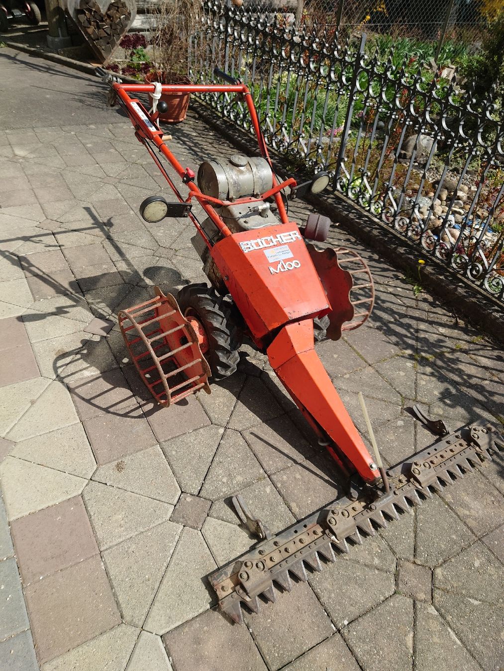 Bucher Tutte le macchine: Bucher M100 Balkenmäher  – Usato da Gelterfingen venduto da mr2-teile
