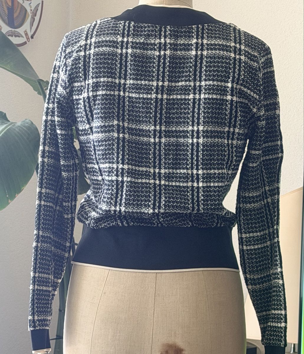 Top: Chic Plaid Knit Sweater Top  – Usato da Bouveret venduto da dou_g8q7 3