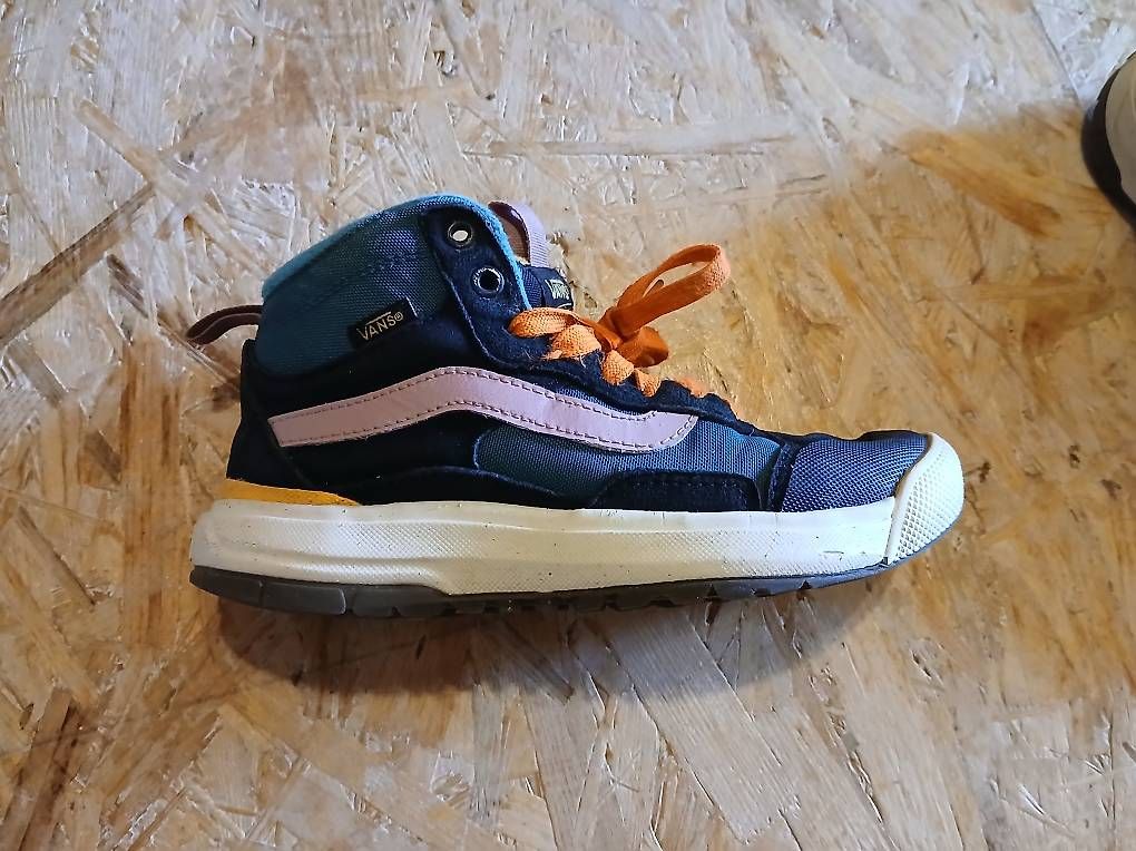 Vans Herrenschuhe: Chaussures d'hiver VANS – Gebraucht aus Lignières von Fourx 1