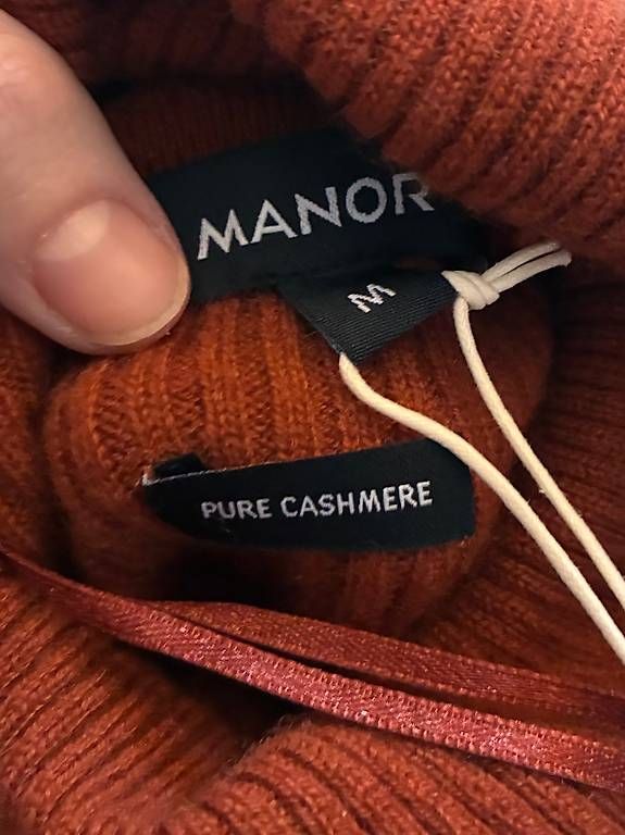 Manor Maglioni & Felpe: NEU 100% Kaschmir Rollkragen Pullover M – Nuovo e nell'imballaggio originale da Bättwil venduto da tre_tj9g 2