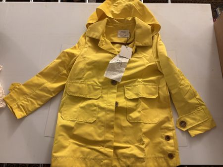 Zara Regenjacke Gelb Gr. 140 Neuzustand Mit Etikett 🌦️