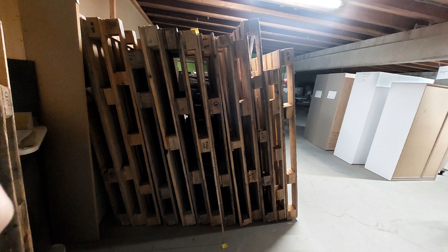 Pallets: 10× 2m Holzpaletten – Usato da Andwil SG venduto da adr_7gnk