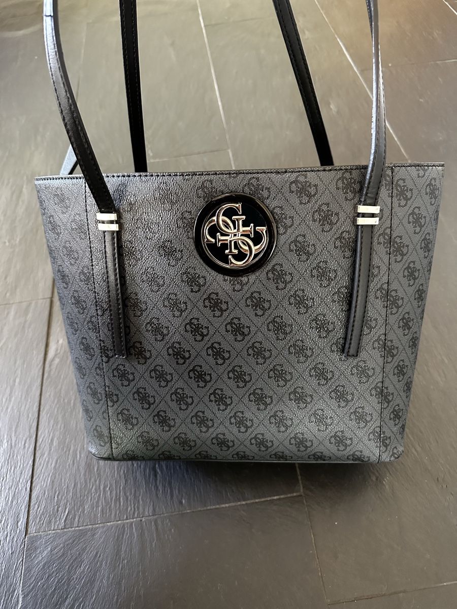 Guess Taschen für Damen: Guess Tasche – Gebraucht aus Reiden von LisiC 1