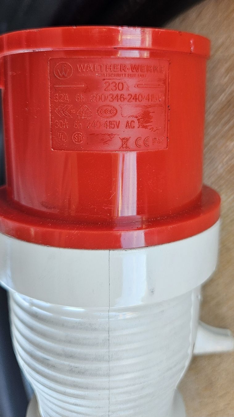 Kabel: Rallonge électrique triphasée de qualité profession 400V 32A – Gebraucht aus Froideville von Travailbienfait 3