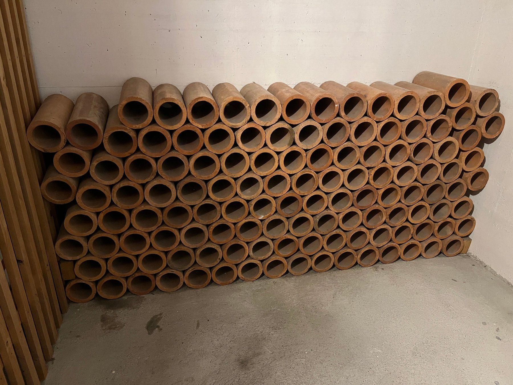 Blumentöpfe: Terracotta-Röhren – Gebraucht aus Schlieren von Vschul