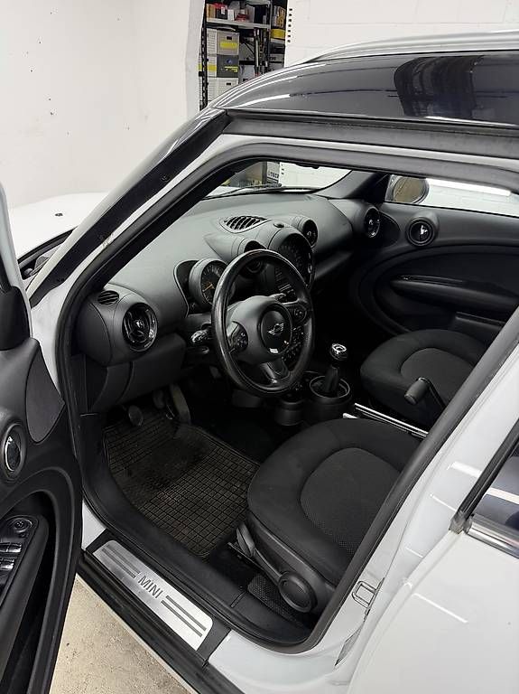 Autos: MINI COOPER ALL4 MFK 2025 – D'occasion à Koblenz par adoo123 2