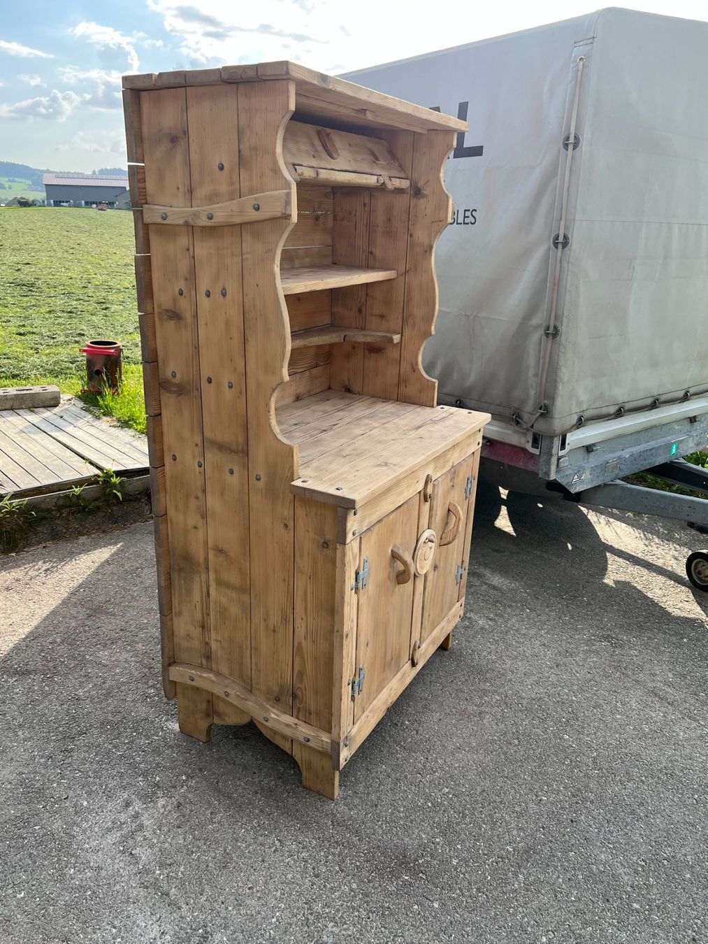 Büffets: ART 1091-J Buffet sapin sablé – Gebraucht aus Pont-La-Ville von BCMGLEAL 1