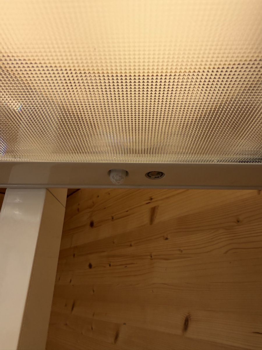 Zumtobel Lampade: Zumtobel CAPA-S PR Stehlampe ab 1.- – Usato da Grenchen venduto da Design-Outlet 4